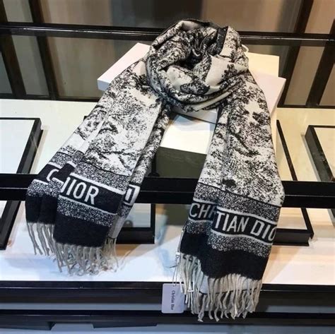 christian dior scarf men.